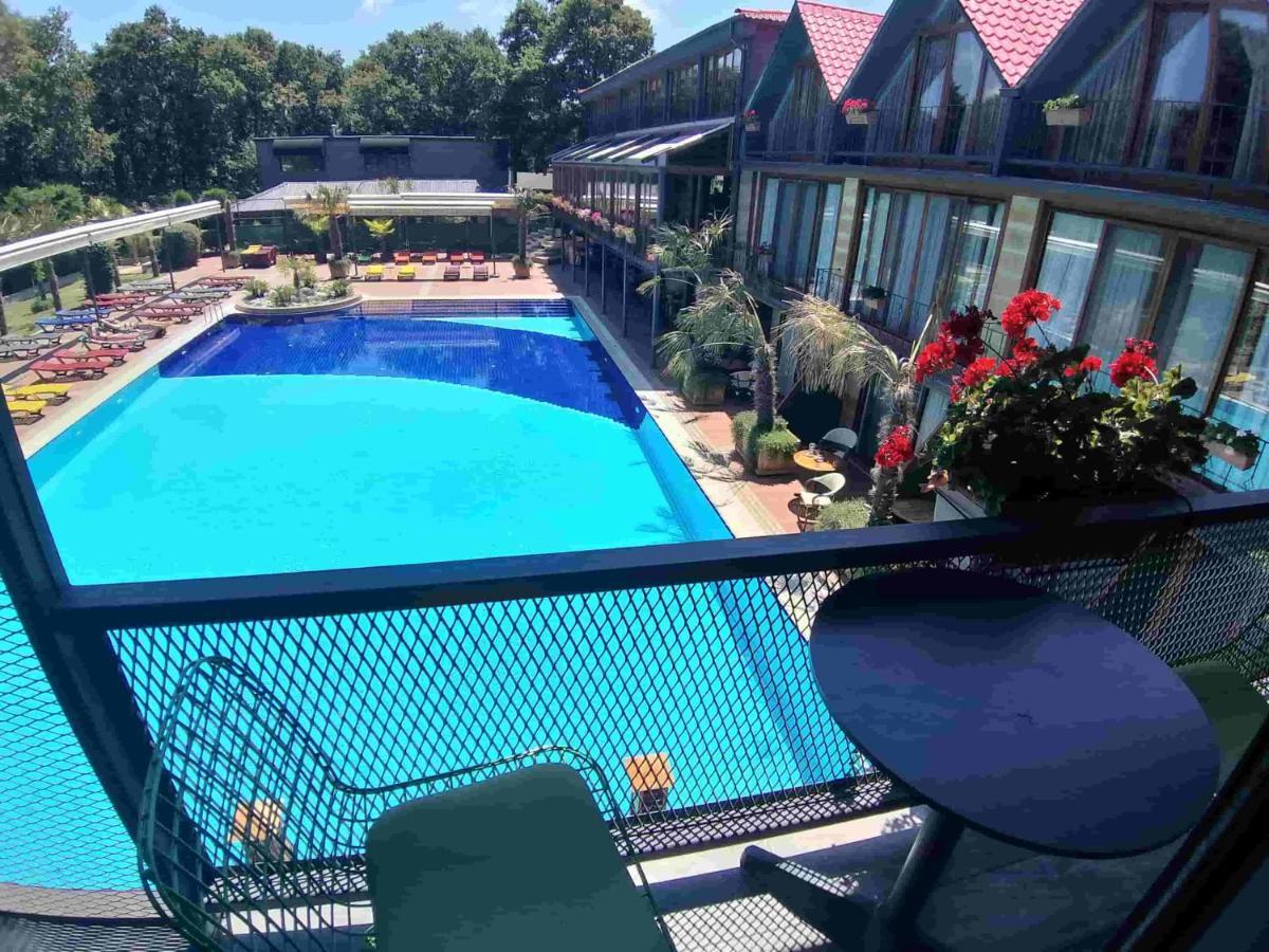 Green House Garden Park Hotel Cumhuriyet Екстериор снимка