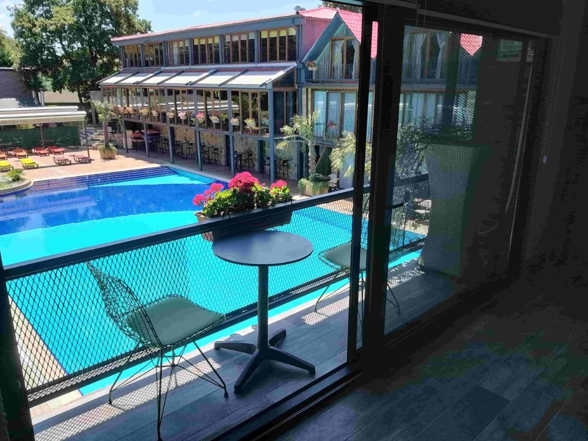Green House Garden Park Hotel Cumhuriyet Екстериор снимка